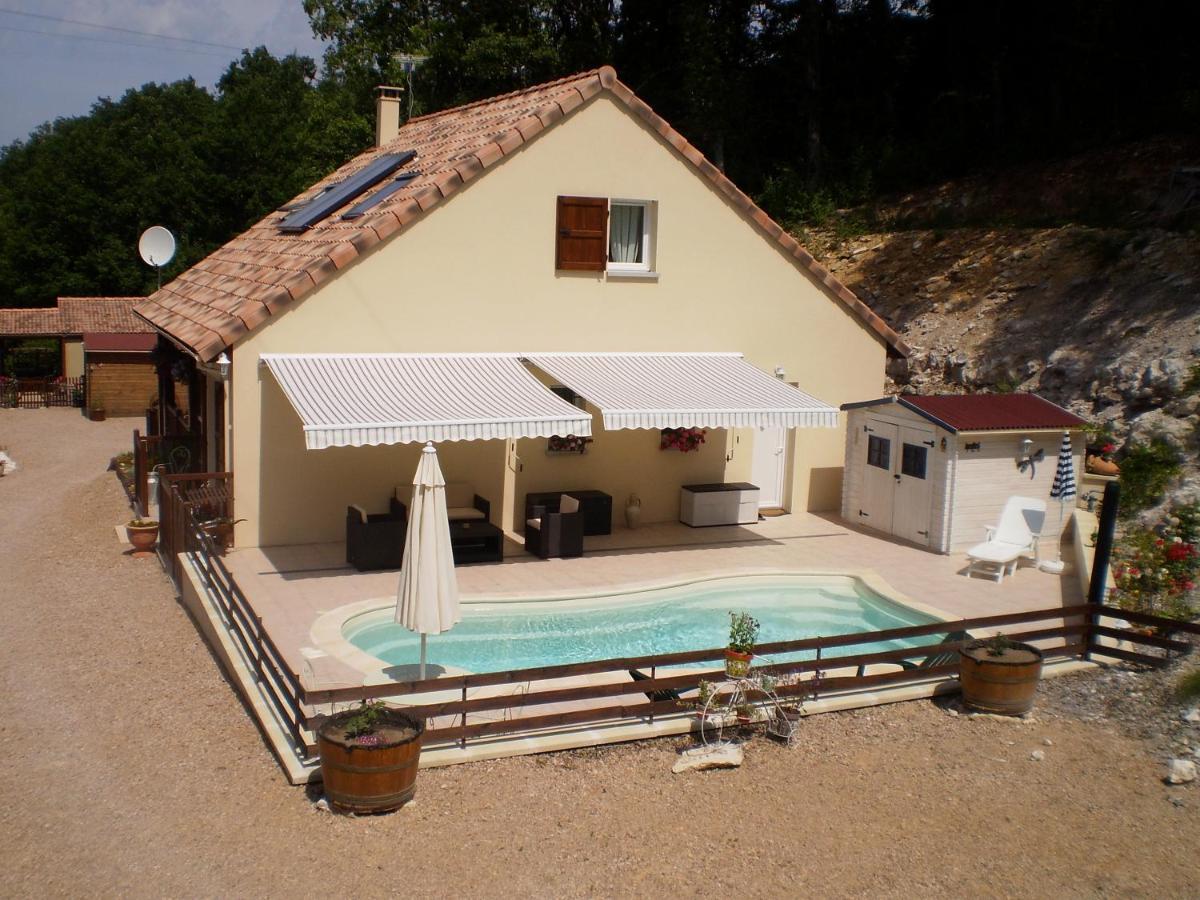 Gite Les Roziers Montmurat Экстерьер фото